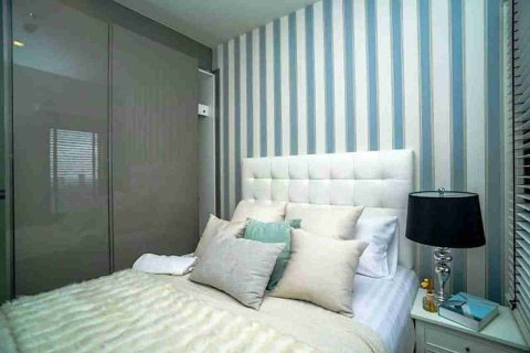 Condo in Phaya Thai, Bangkok, Thailand, 3 bedrooms № 183467 - photo 4