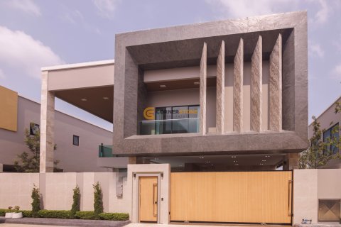 Studio in Bang Lamung, Thailand № 154570 - photo 1