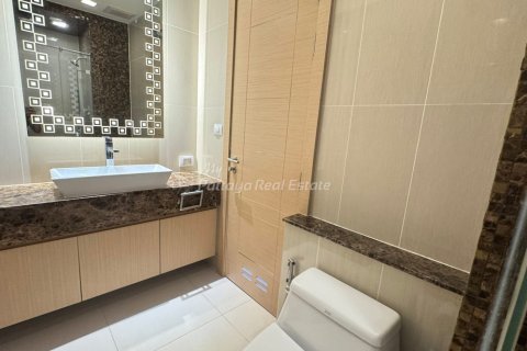 Condo in Pattaya, Thailand, 2 bedrooms № 154574 - photo 13