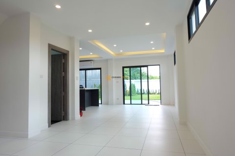 Studio in Bang Lamung, Thailand № 154571 - photo 11