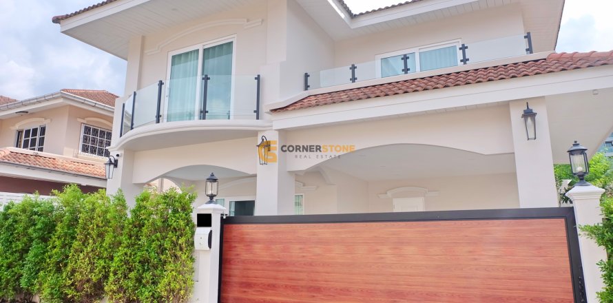 Studio in Pattaya, Thailand № 154572