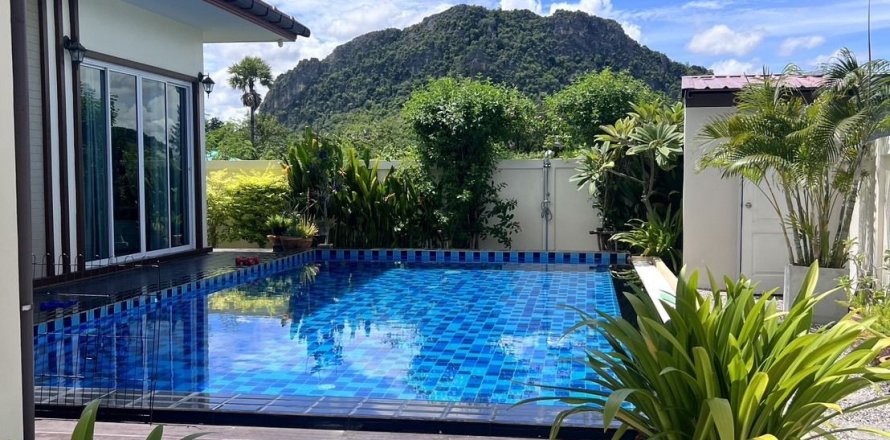 Villa à Cha-am, Thaïlande 3 chambres № 151805