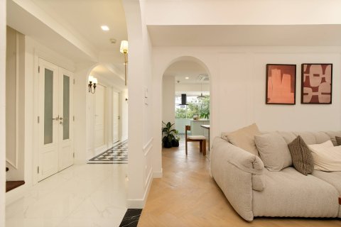 Condo in Bangkok, Thailand, 4 bedrooms  № 180550 - photo 10