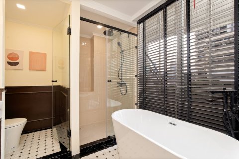 Condo in Bangkok, Thailand, 4 bedrooms  № 180550 - photo 20
