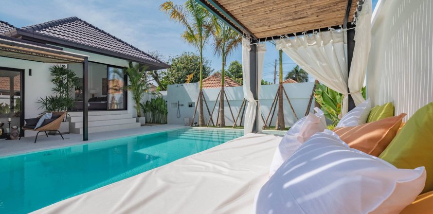 Maison à Pattaya, Thaïlande 5 chambres № 180552