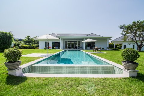 House in Hua Hin, Thailand 4 bedrooms № 180549
