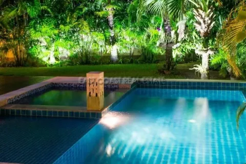 Haus in Pattaya, Thailand 4 Schlafzimmer № 213800 - Foto 3
