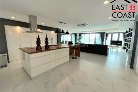 Condominio de 3 dormitorios en Pattaya, Tailandia № 213798 - foto 3