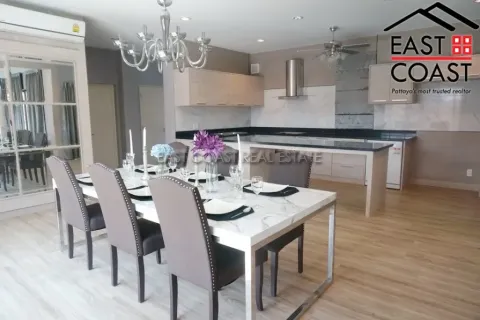 Haus in Pattaya, Thailand 4 Schlafzimmer № 213801 - Foto 3