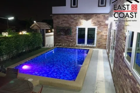 Casa de 3 dormitorios en Pattaya, Tailandia № 213795 - foto 3