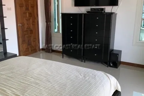 Casa de 3 dormitorios en Pattaya, Tailandia № 213795 - foto 29