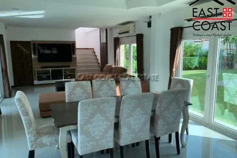 Casa de 3 dormitorios en Pattaya, Tailandia № 213795 - foto 12