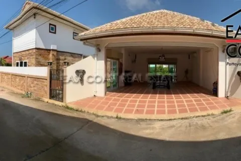 Casa de 3 dormitorios en Pattaya, Tailandia № 213795 - foto 7