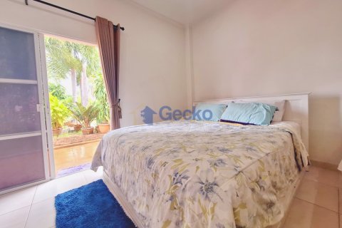 House in Pattaya, Thailand 4 bedrooms № 196287 - photo 29