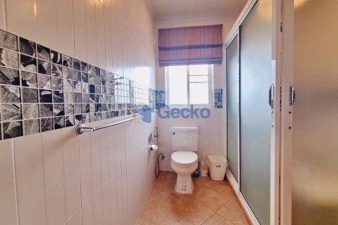 House in Pattaya, Thailand 4 bedrooms № 196287 - photo 23