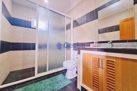 House in Pattaya, Thailand 4 bedrooms № 196287 - photo 30