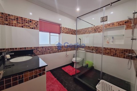 House in Pattaya, Thailand 4 bedrooms № 196286 - photo 30