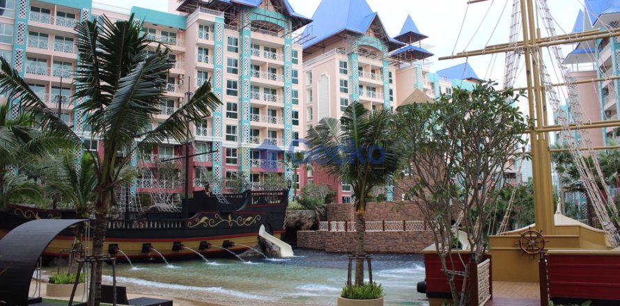 Condo in Pattaya, Thailand, 2 bedrooms № 196284