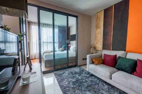 Condo in Bangkok, Thailand, 1 bedroom № 208795 - photo 4