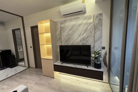 Studio dans le Condo à Watthana, Bangkok, Thaïlande  № 163117 - photo 2