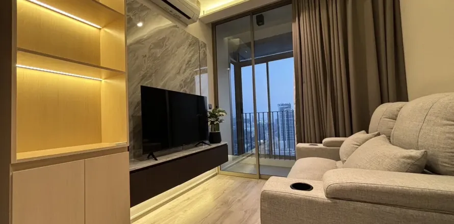 Studio dans le Condo à Watthana, Bangkok, Thaïlande  № 163117