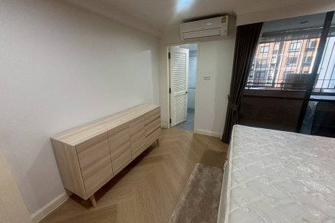 Condo à Yan Nawa, Bangkok, Thaïlande, 2 chambres  № 163114 - photo 6