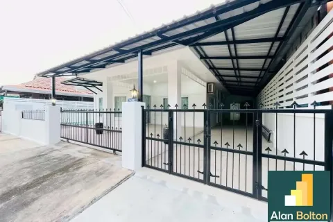 Casa de 3 dormitorios en Pattaya, Tailandia № 211432 - foto 4