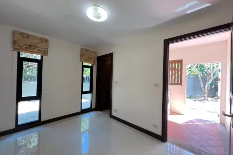 Casa de 3 dormitorios en Pattaya, Tailandia № 211432 - foto 16