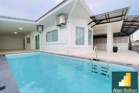 Casa de 3 dormitorios en Pattaya, Tailandia № 211432 - foto 3