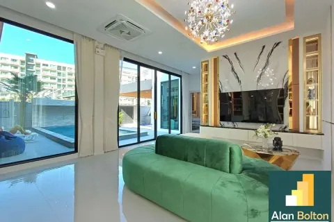 Casa de 4 dormitorios en Jomtien Beach, Pattaya, Tailandia № 211434 - foto 17