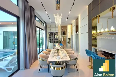 Casa de 4 dormitorios en Jomtien Beach, Pattaya, Tailandia № 211434 - foto 4