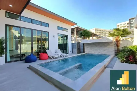 Casa de 4 dormitorios en Jomtien Beach, Pattaya, Tailandia № 211434 - foto 18