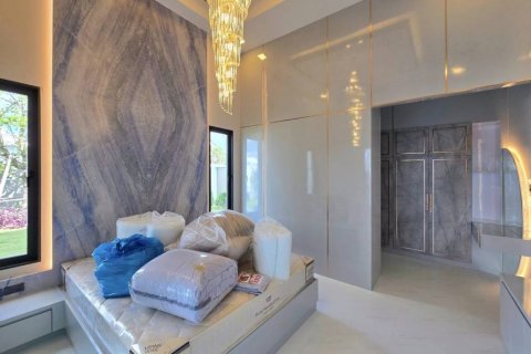 Villa in Pattaya, Thailand 4 bedrooms № 116696 - photo 10