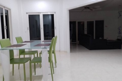 Дом в Чалонге, Таиланд с 6 спальнями  № 116698 - фото 4