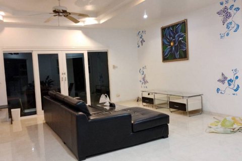 Дом в Чалонге, Таиланд с 6 спальнями  № 116698 - фото 3