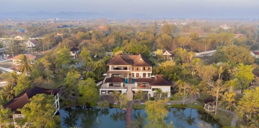 Villa à Hua Hin, Thaïlande 11 chambres № 153128