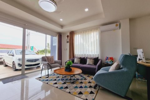 Townhouse in Hua Hin, Thailand 2 bedrooms № 153133 - photo 2