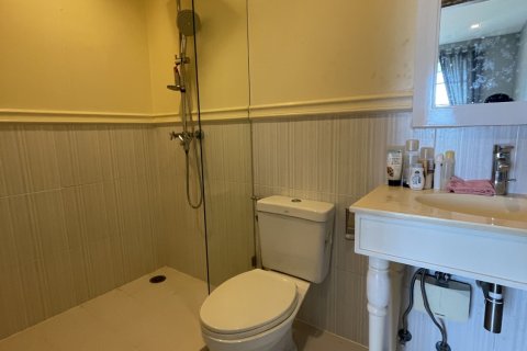 Condo in Hua Hin, Thailand, 2 bedrooms  № 153131 - photo 14