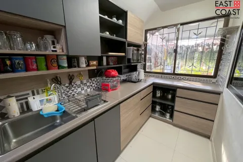 Casa de 3 dormitorios en Pattaya, Tailandia № 212639 - foto 13