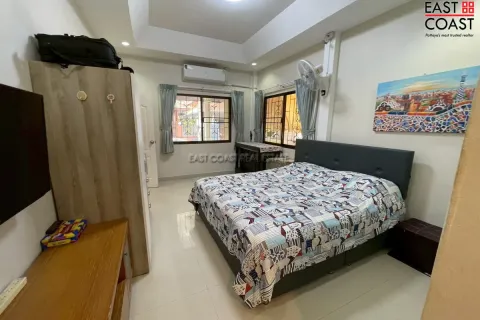 Casa de 3 dormitorios en Pattaya, Tailandia № 212639 - foto 6