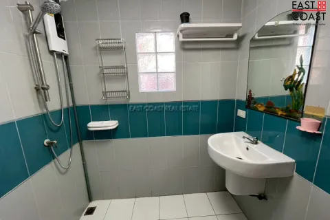 Casa de 3 dormitorios en Pattaya, Tailandia № 212639 - foto 4