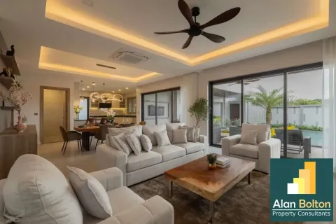 Casa de 3 dormitorios en Pattaya, Tailandia № 210811 - foto 4