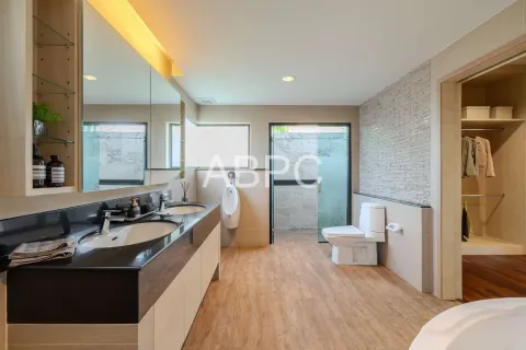 Casa de 3 dormitorios en Pattaya, Tailandia № 210808 - foto 3