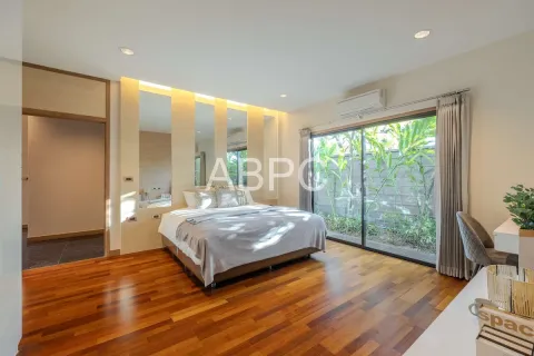 Casa de 3 dormitorios en Pattaya, Tailandia № 210808 - foto 13