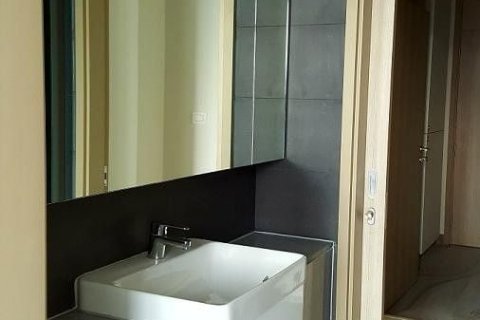 Кондоминиум с 2 спальнями в Патхум Ване, Бангкок, Таиланд № 138117 - фото 12