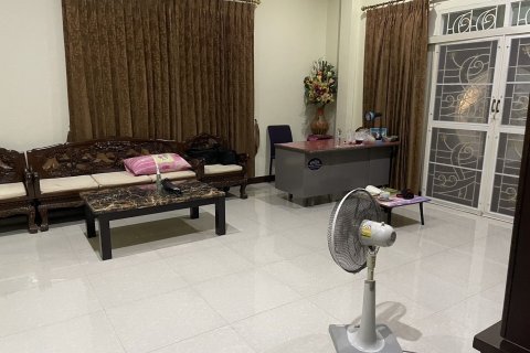 House in Pattaya, Thailand 3 bedrooms № 138118 - photo 8