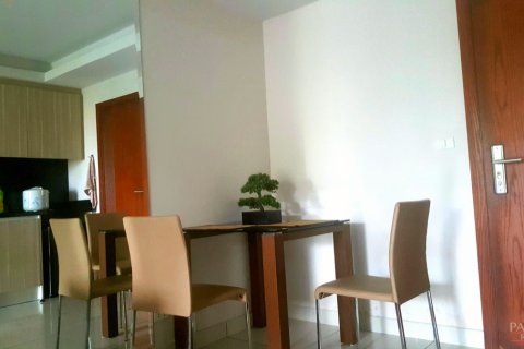 Condo on Jomtien Beach, Pattaya, Thailand, 1 bedroom № 204158 - photo 2