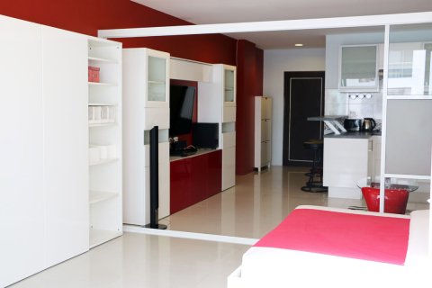 Condo on Jomtien Beach, Pattaya, Thailand, 1 bedroom № 204155 - photo 8
