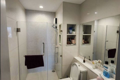 Студия в кондо в Пхракханонге, Бангкок, Таиланд № 161997 - фото 4