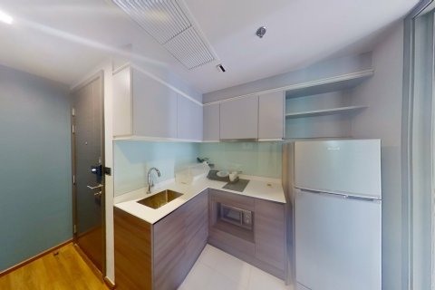 Studio dans le Condo à Watthana, Bangkok, Thaïlande  № 161996 - photo 5